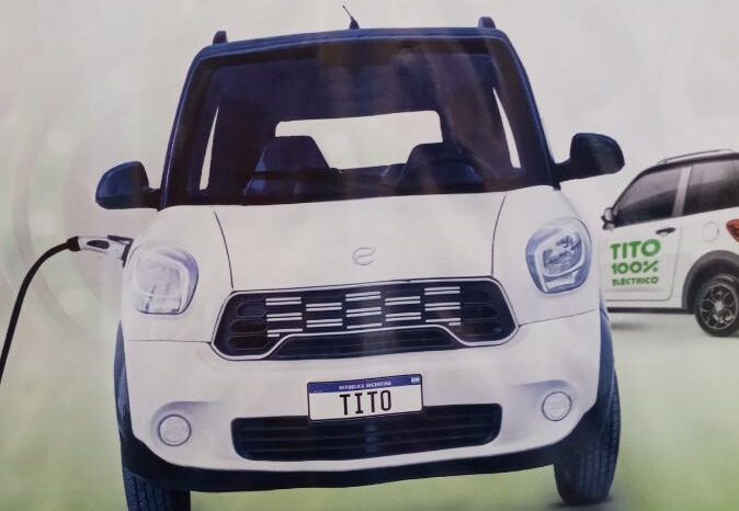 Tito S2-100 3 Puertas Eléctrico lleno