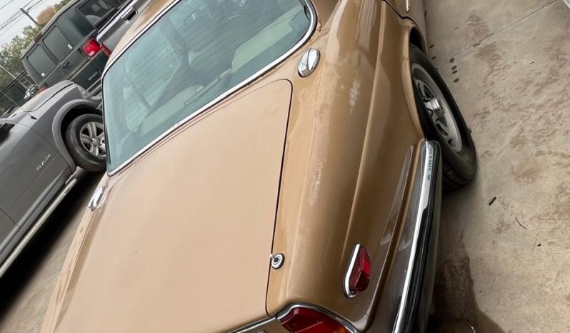 Jaguar XJ6 1981 6 cilindros lleno